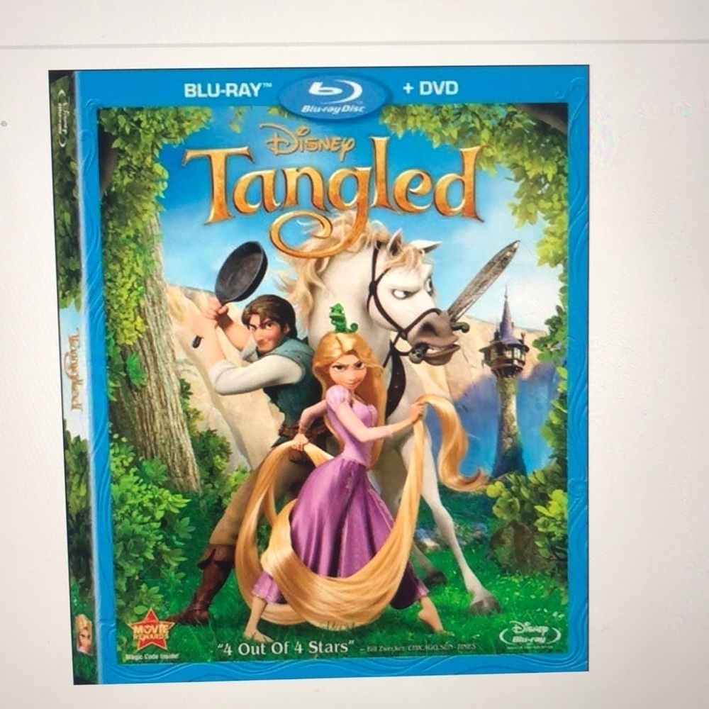 Tangled two Disc Blu-Ray DVD Combo- New